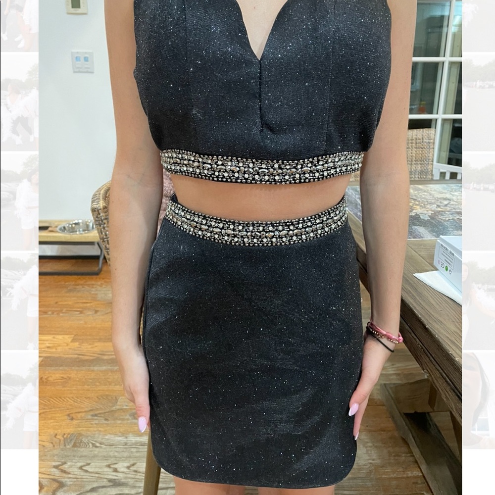 2 Piece sparks dress with beaded waist bands